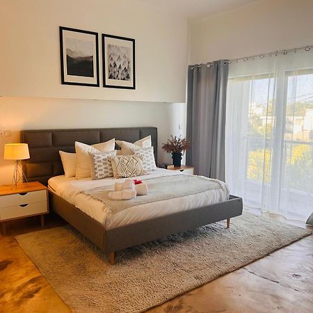 Modern Villa In Grand Bay - Short Walk To Beach Exteriör bild