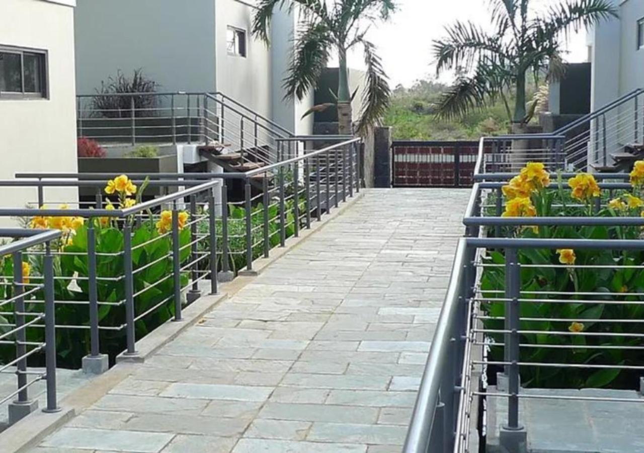 Modern Villa In Grand Bay - Short Walk To Beach Exteriör bild
