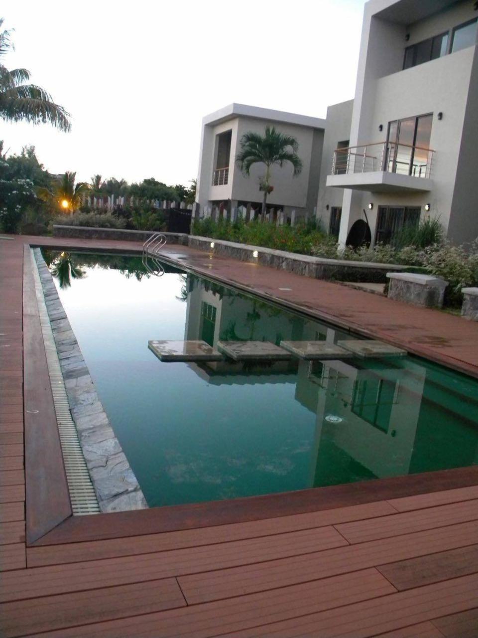 Modern Villa In Grand Bay - Short Walk To Beach Exteriör bild