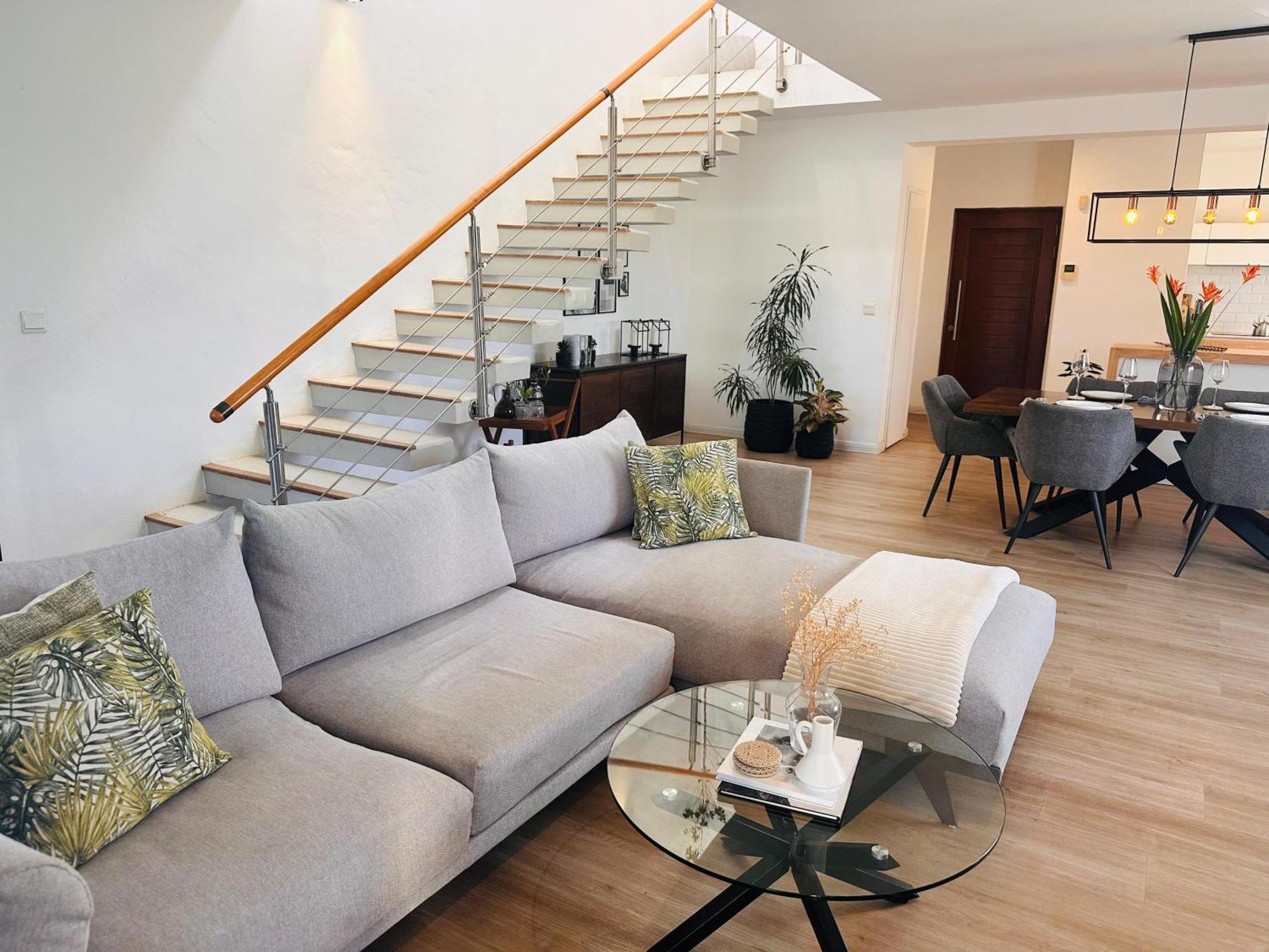 Modern Villa In Grand Bay - Short Walk To Beach Exteriör bild