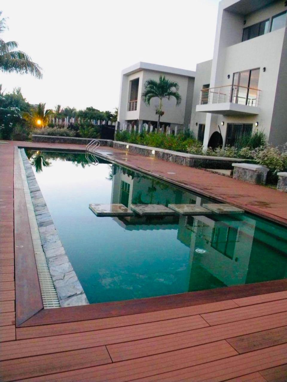 Modern Villa In Grand Bay - Short Walk To Beach Exteriör bild