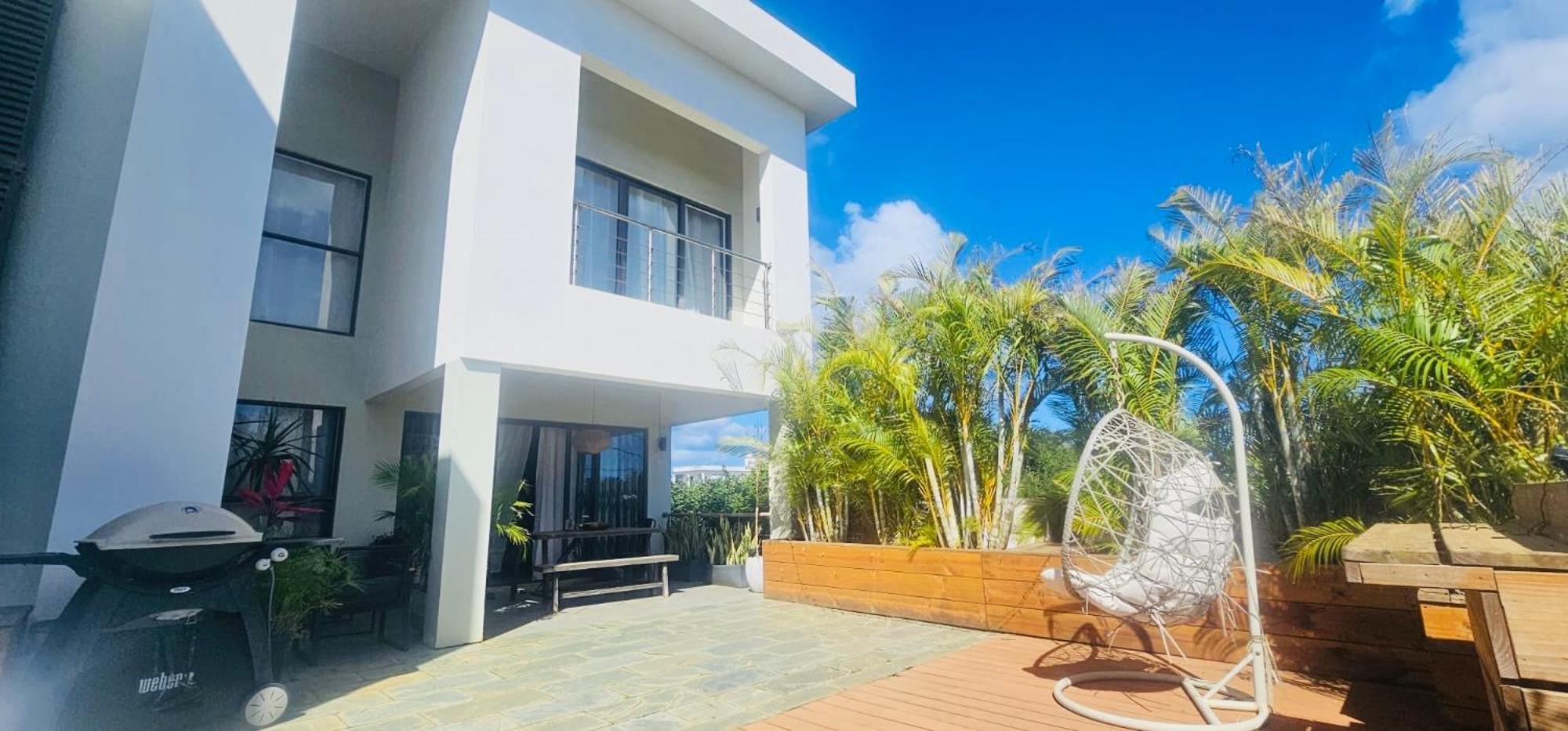 Modern Villa In Grand Bay - Short Walk To Beach Exteriör bild